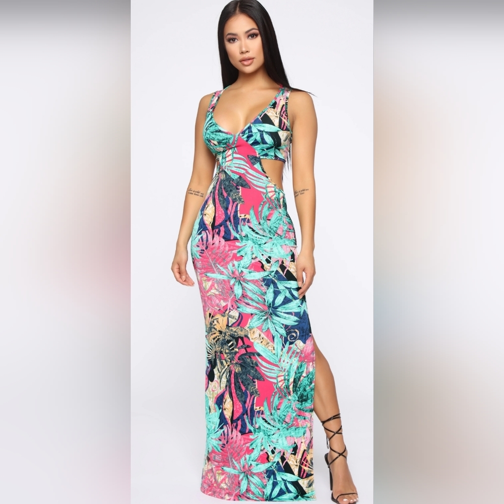 NEW Fashion Nove maxi dress size xl